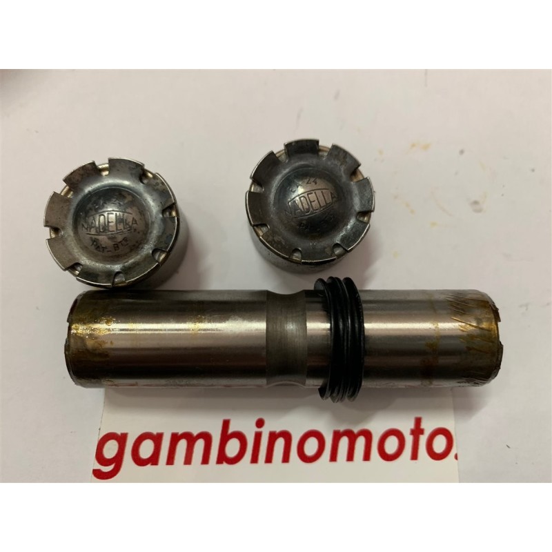 PERNO SOSPENSIONE FORCELLA APE MP 550   MP600  1° SERIE CON INGRASSATORE