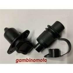 KIT SPINA A 3 POLI IN PLASTICA CON CAPPUCCIO 1224V E PASSACAVO IN GOMMA + SPINA A 3 POLI 1224V IN PLASTICA