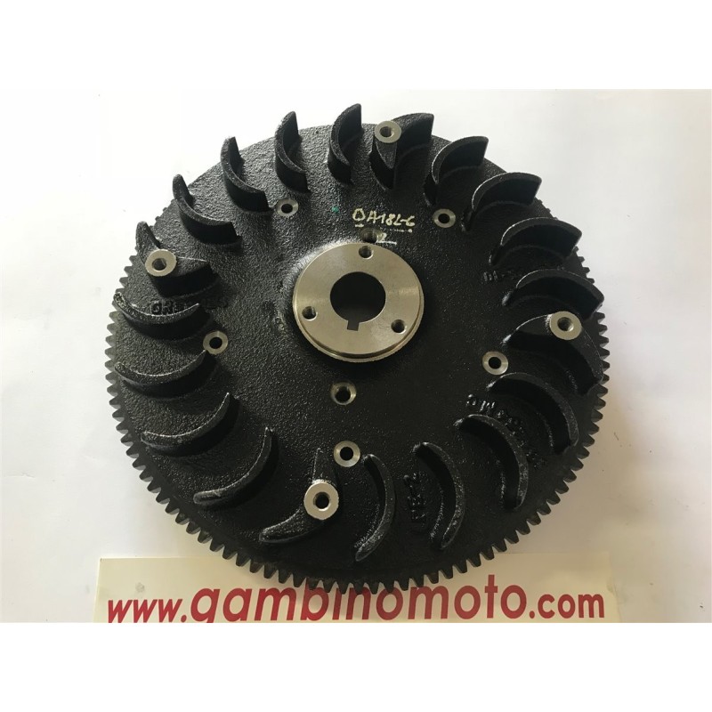 VOLANO CON CORONA AVVIAMENTO MOTORE LOMBARDINI 3LD510  3LD450  LDA450  LDA451LDA510 Ø Interno corona 268 – Ø esterno corona 300